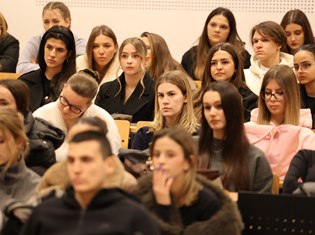 2025-12-05 19-16-22.jpeg